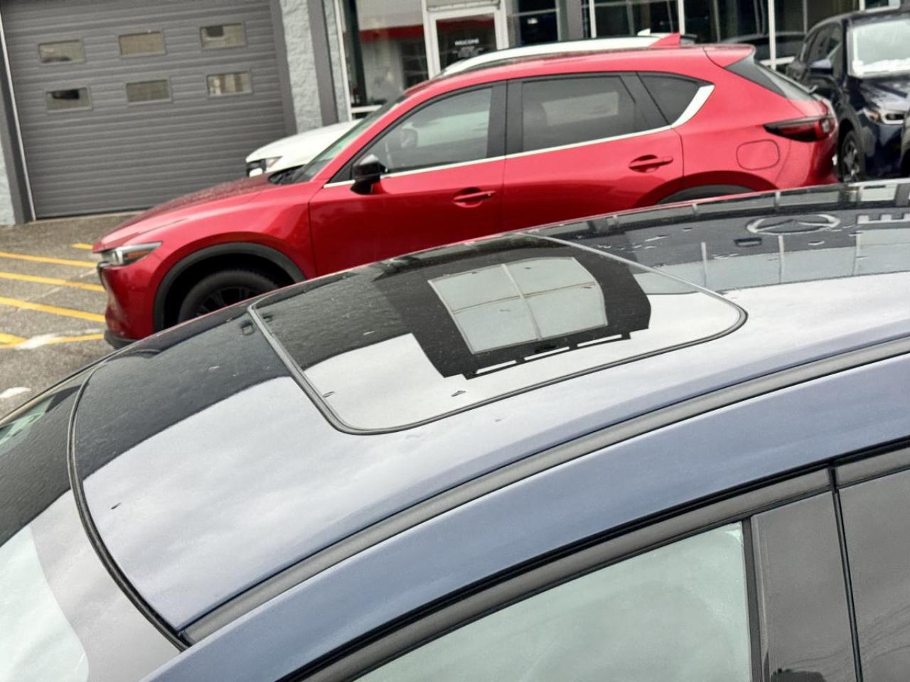 2024 Mazda CX-30 GT AWD/ EXTENDED WARRANTY/ 3.95% RATE/ MUST SEE Photo