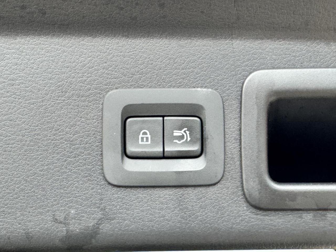 2024 Mazda CX-30 GT AWD/ EXTENDED WARRANTY/ 3.95% RATE/ MUST SEE Photo