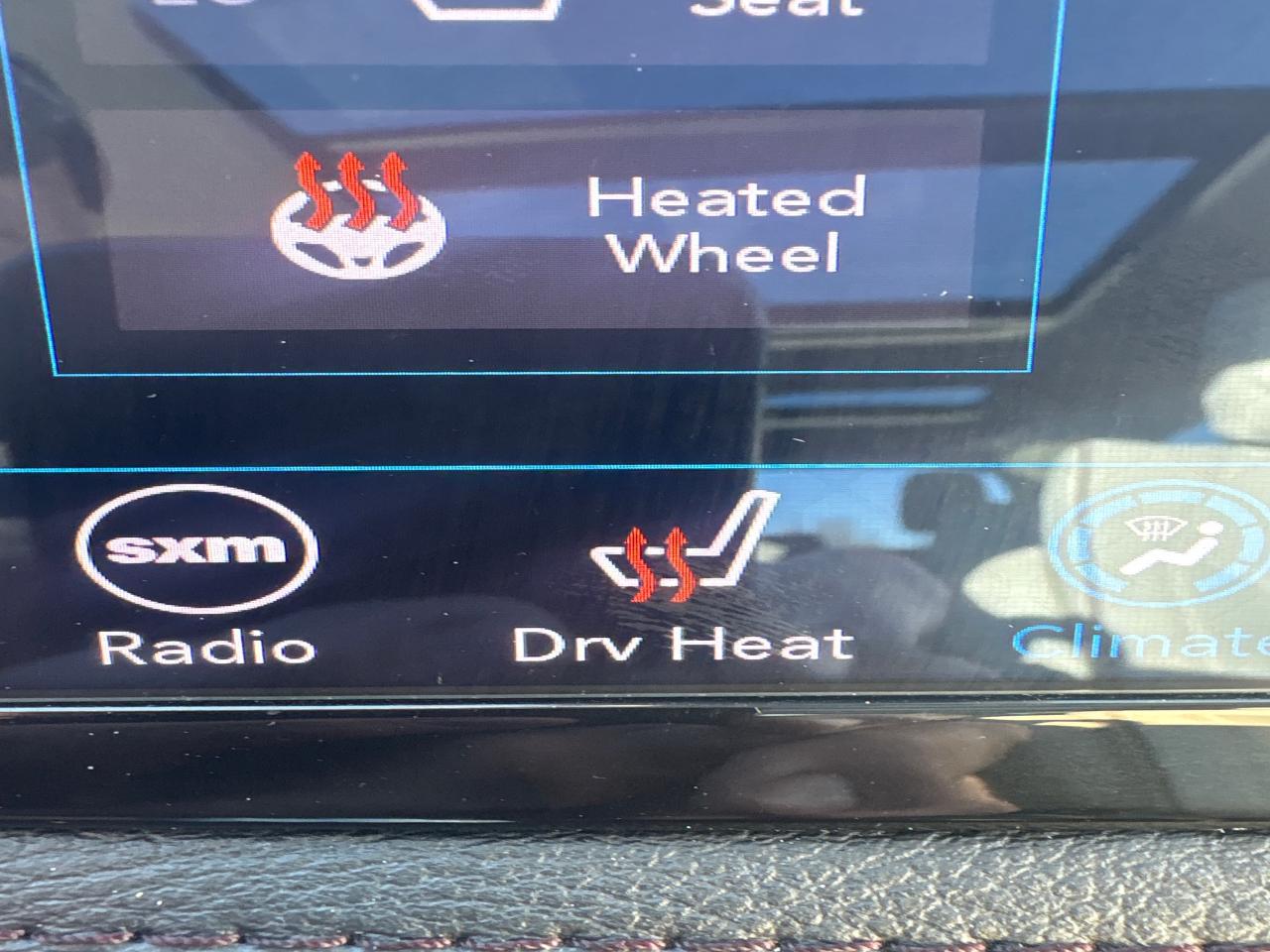 2019 Chrysler Pacifica Limited + Navi + Advanced SafetyTec Group + Low Km Photo