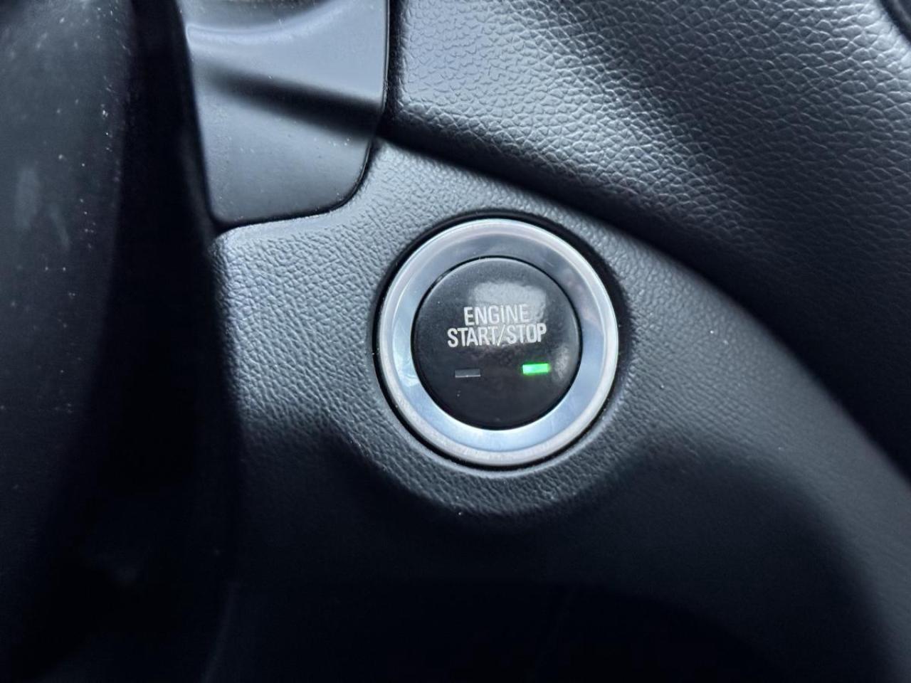 2018 Chevrolet Equinox LT/ DIESEL/MUST SEE/NEW TIRES AND BRAKES/CERTIFIED Photo