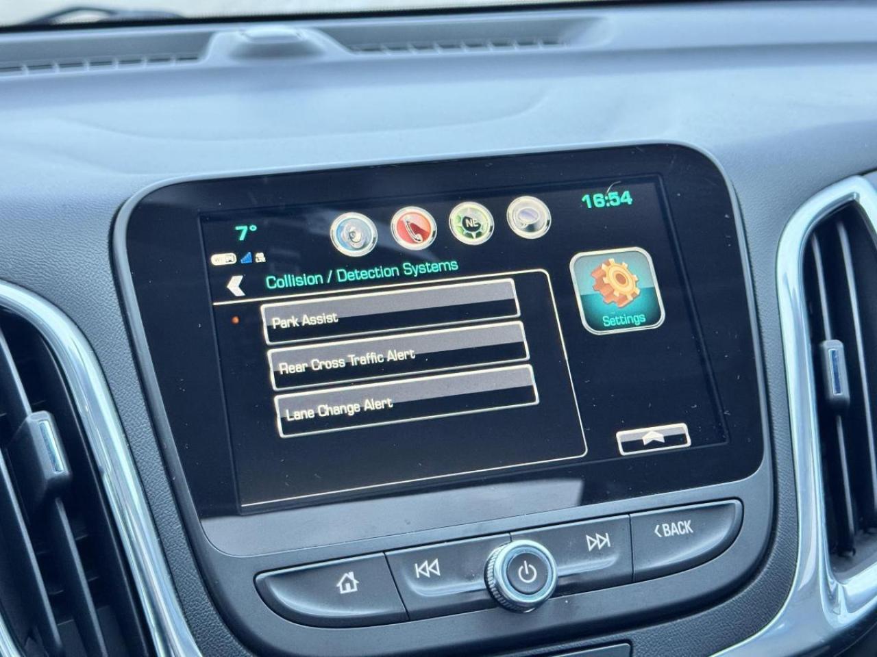 2018 Chevrolet Equinox LT/ DIESEL/MUST SEE/NEW TIRES AND BRAKES/CERTIFIED Photo