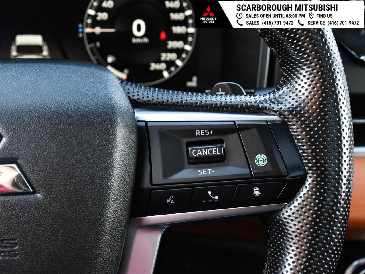 2024 Mitsubishi Outlander GT-P AWC Panoramic glass roof leather seats Photo