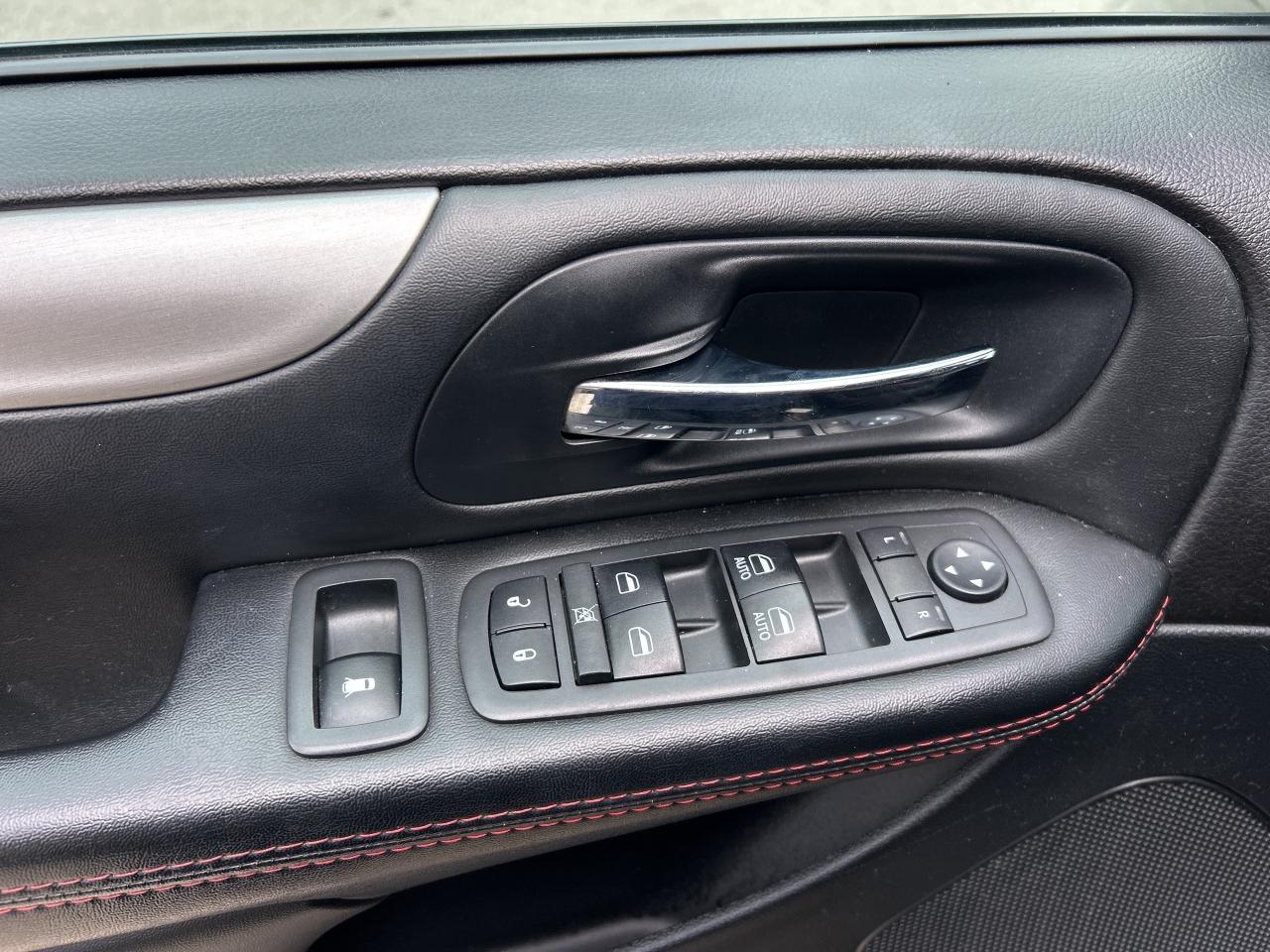 2018 Dodge Grand Caravan GT  ** LEATHER ** Photo