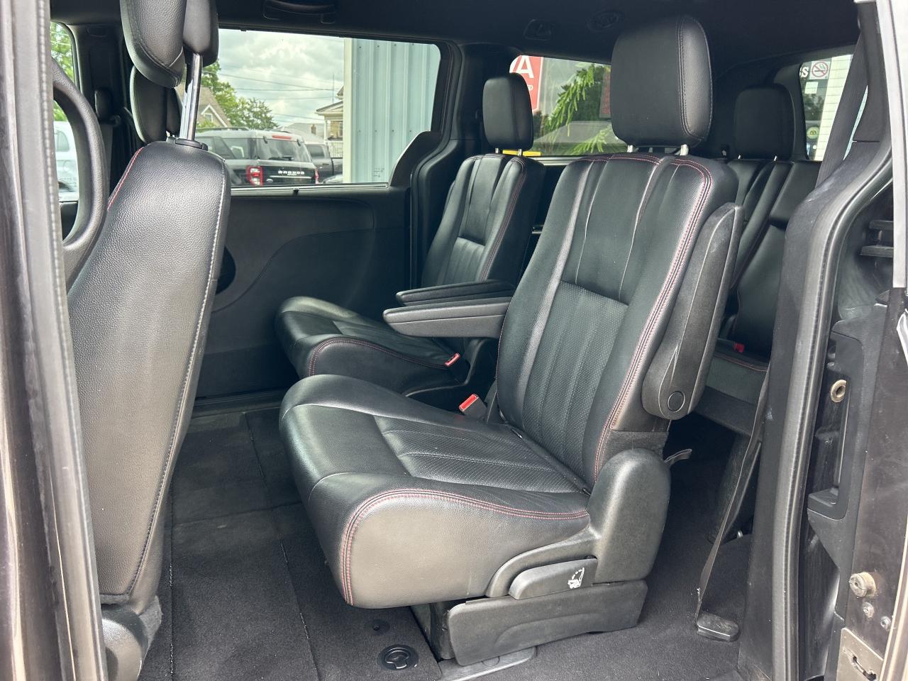 2018 Dodge Grand Caravan GT  ** LEATHER ** Photo