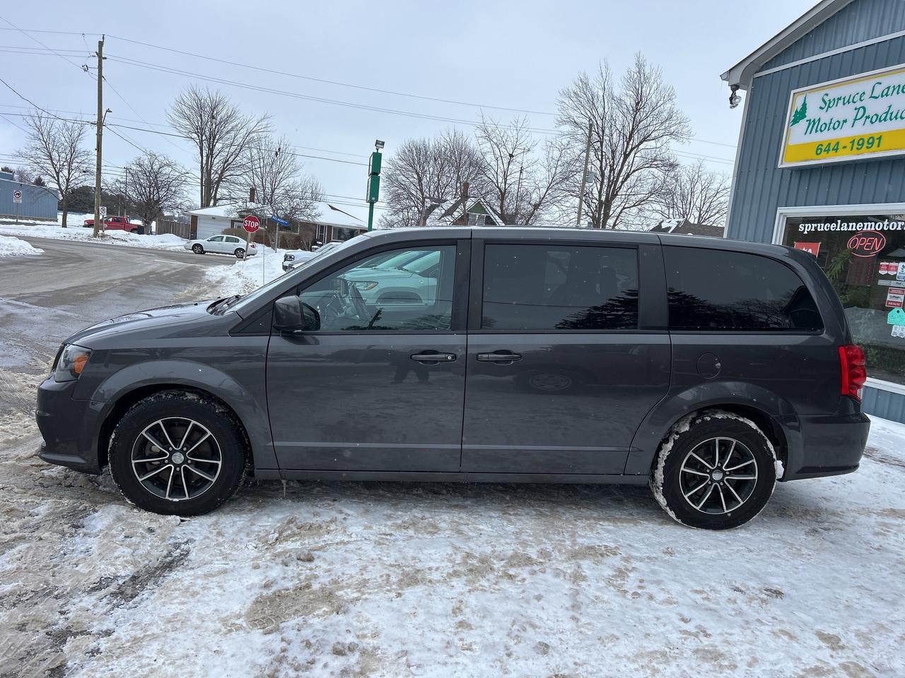 2018 Dodge Grand Caravan GT  ** LEATHER ** FREE  SNOWS ** Photo