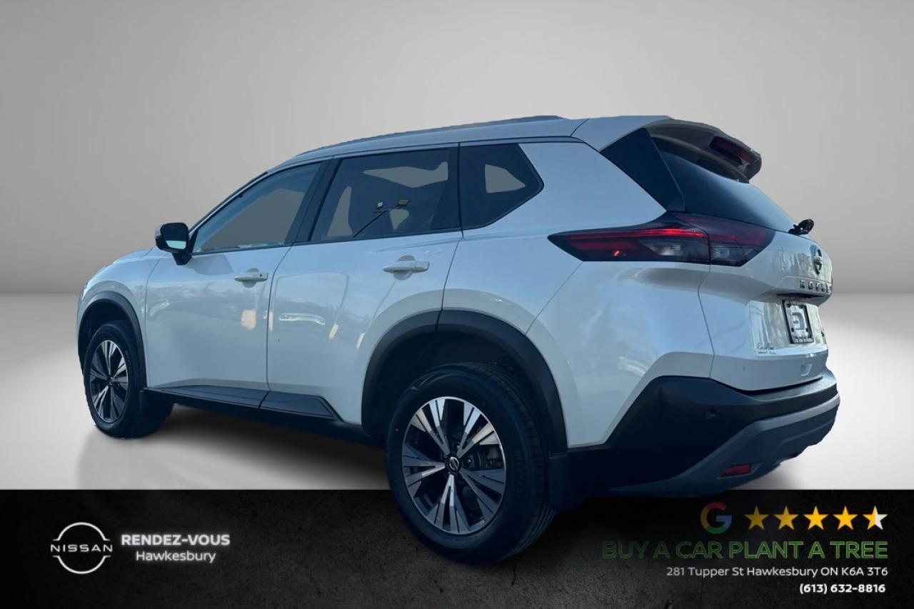 2021 Nissan Rogue Sv FWD Photo2