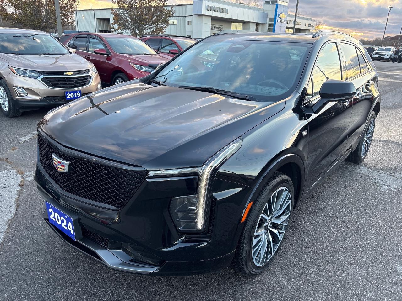 2024 Cadillac XT4 Sport AWD + Sunroof + 20 Alloys + Winters + 1 Owne Photo2