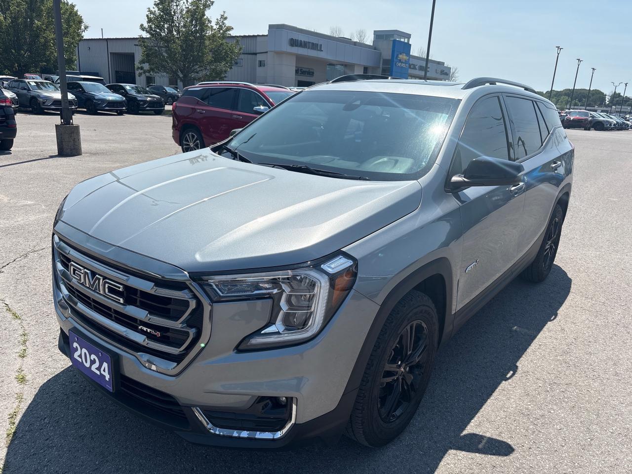 2024 GMC Terrain AT4 AWD + Sunroof + Navi + Safety Plus Pkg**CLEARA Photo2