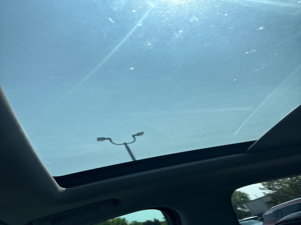 2024 GMC Terrain AT4 AWD + Sunroof + Navi + Safety Plus Pkg**CLEARA Photo