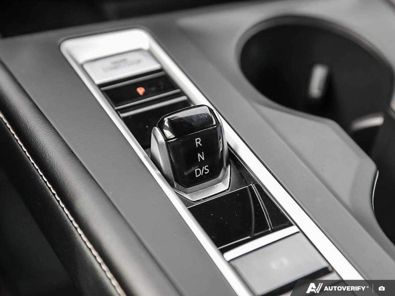 2024 Volkswagen Atlas Leather Vented Seats   Accident Free Photo