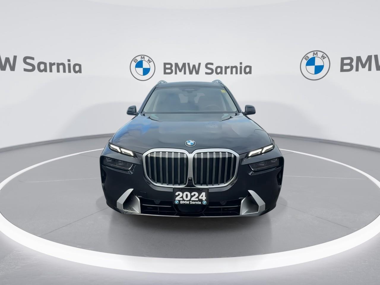 2024 BMW X7 xDrive40i Photo2