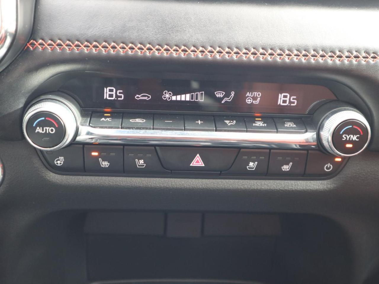 2024 Mazda CX-50 GT TURBO/ EXTENDED WARRANTY/ 3.95% RATE/ MUST SEE Photo