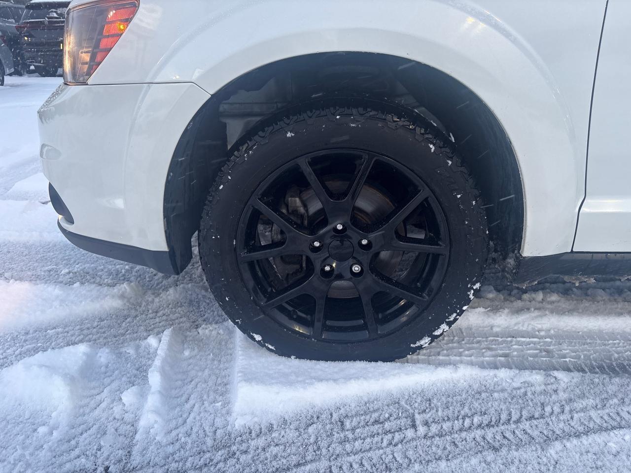 2016 Dodge Journey SXT + 3.6L V6 + Heated Seats Photo