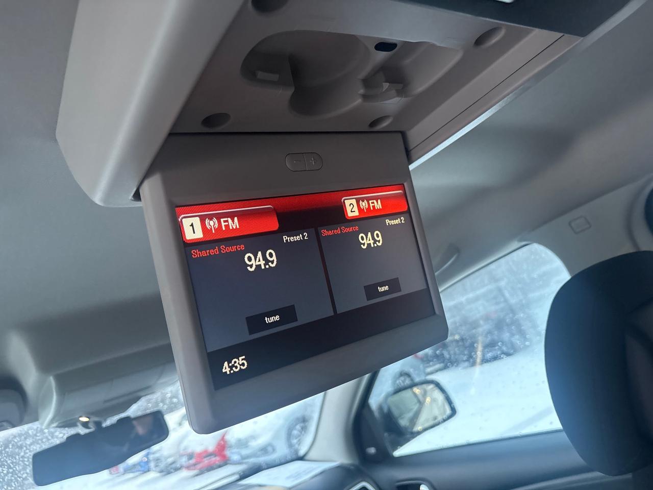 2016 Dodge Journey SXT + 3.6L V6 + Heated Seats Photo