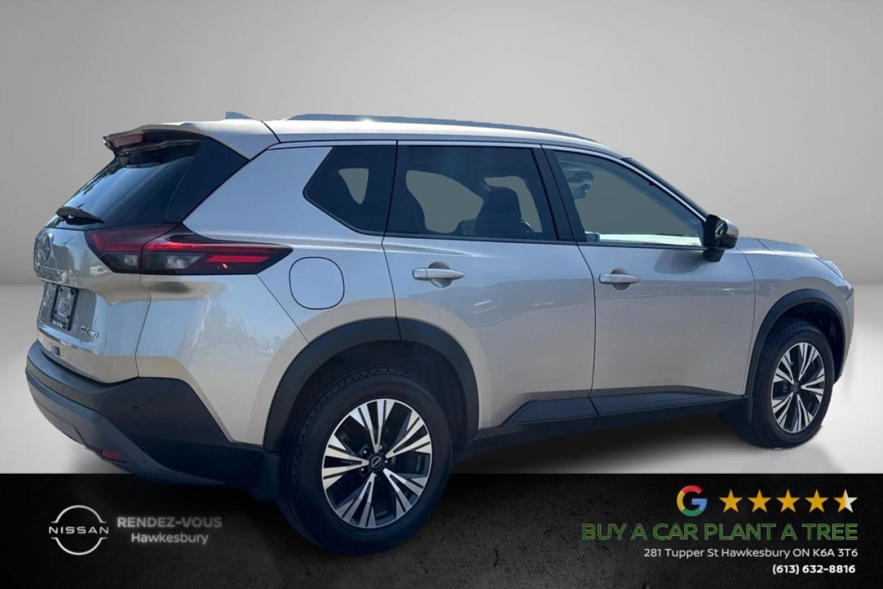 2023 Nissan Rogue SV MOONROOF Photo4