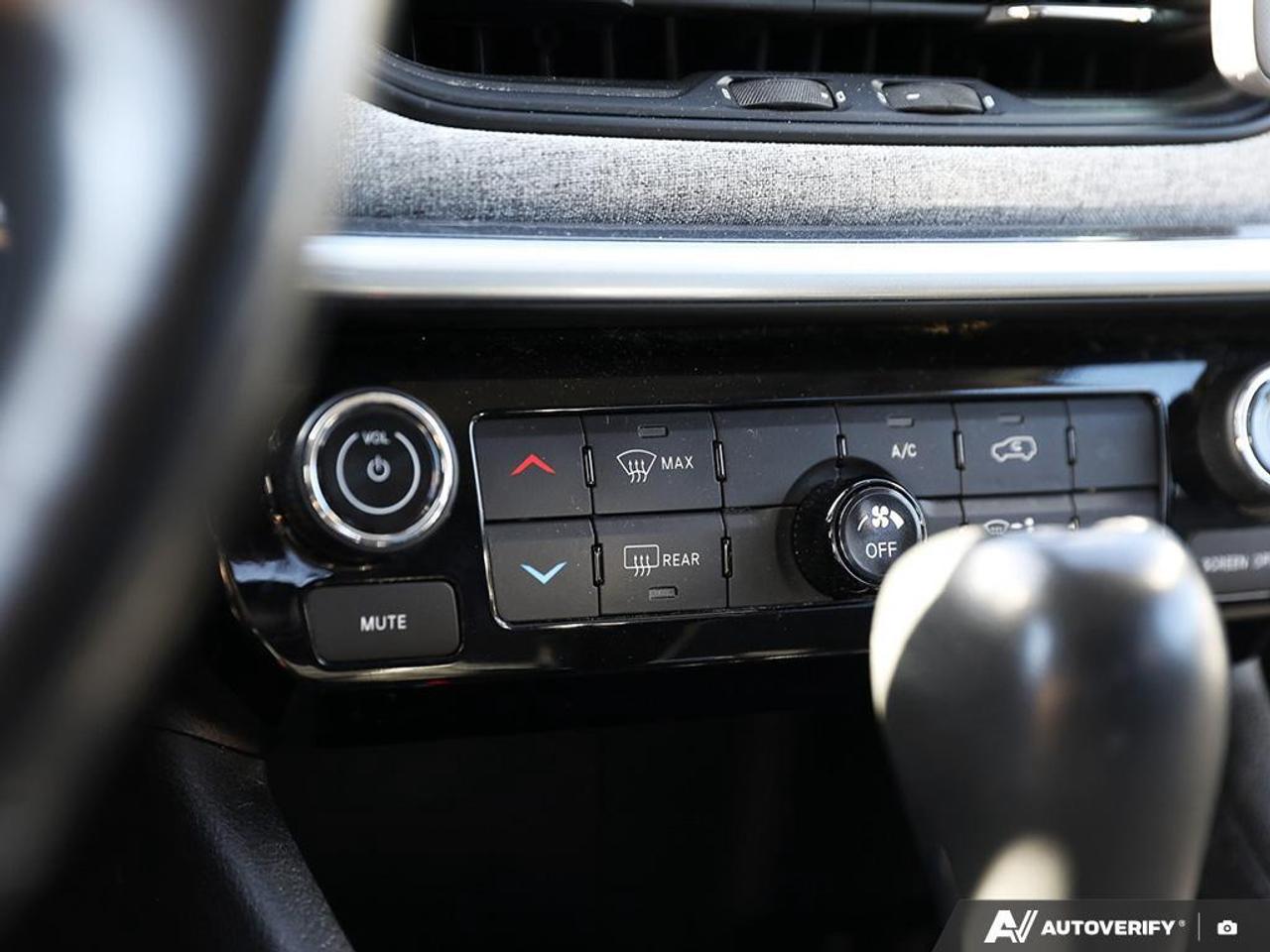 2022 Jeep Compass North  Edition   Accident Free   Low Payments Photo