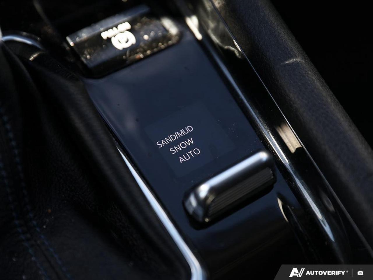 2022 Jeep Compass North  Edition   Accident Free   Low Payments Photo