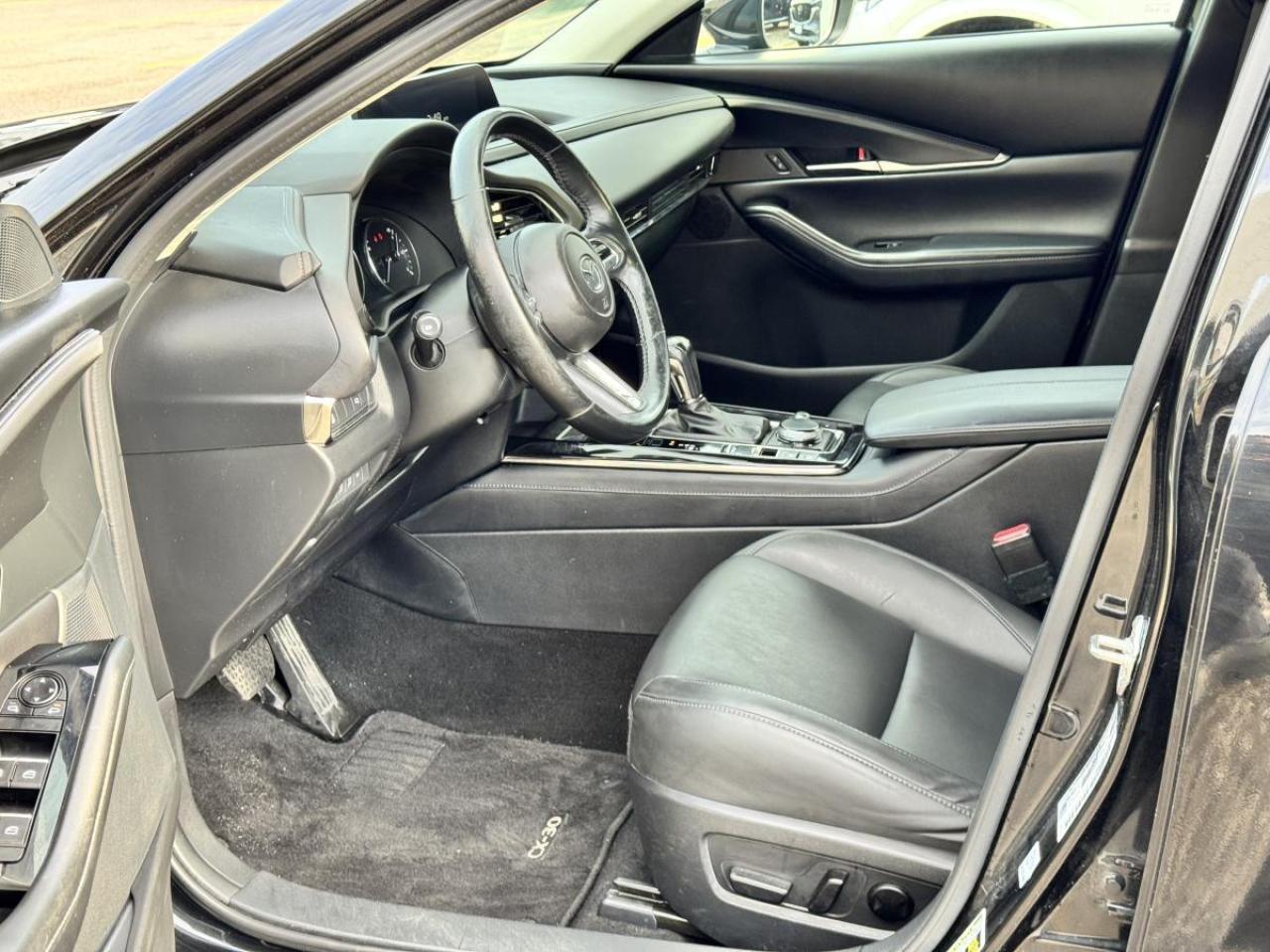 2023 Mazda CX-30 GS AWD LUXURY/ EXTENDED WARRANTY/ CPO/ MUST SEE Photo