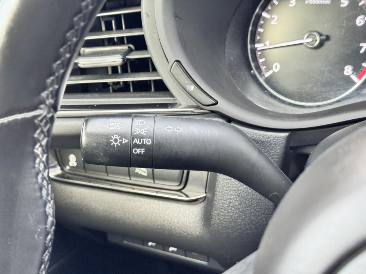 2023 Mazda CX-30 GS AWD LUXURY/ EXTENDED WARRANTY/ CPO/ MUST SEE Photo