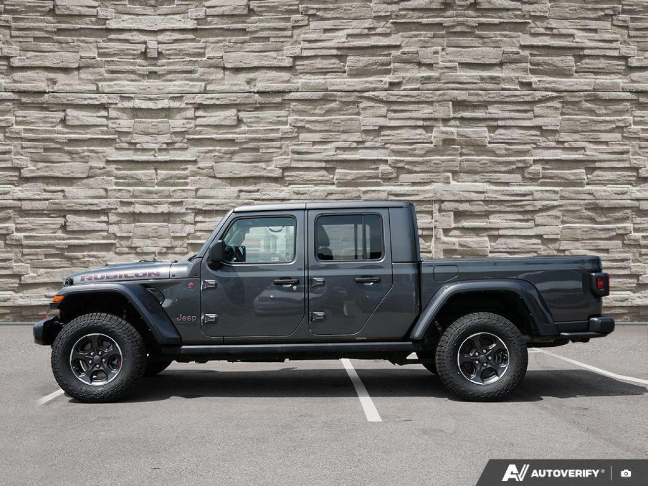 2021 Jeep Gladiator One Owner   No Accidents   Clean Photo2
