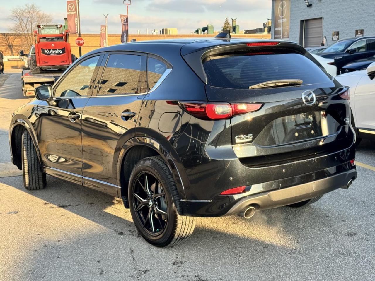 2023 Mazda CX-5 SIGNATURE/ EXTENDED WARRANTY/ 3.95% RATE/ MUST SEE Photo