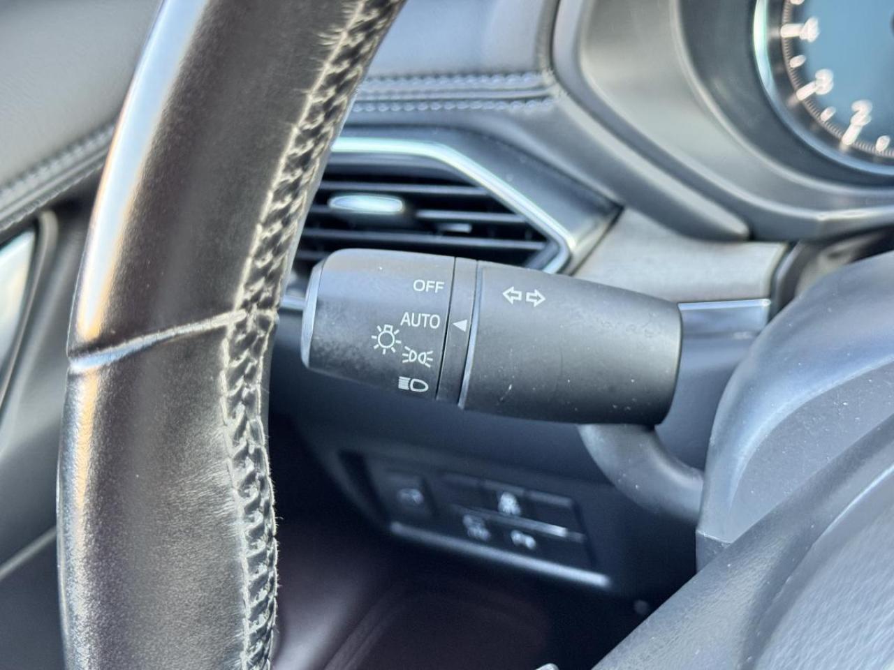 2023 Mazda CX-5 SIGNATURE/ EXTENDED WARRANTY/ 3.95% RATE/ MUST SEE Photo