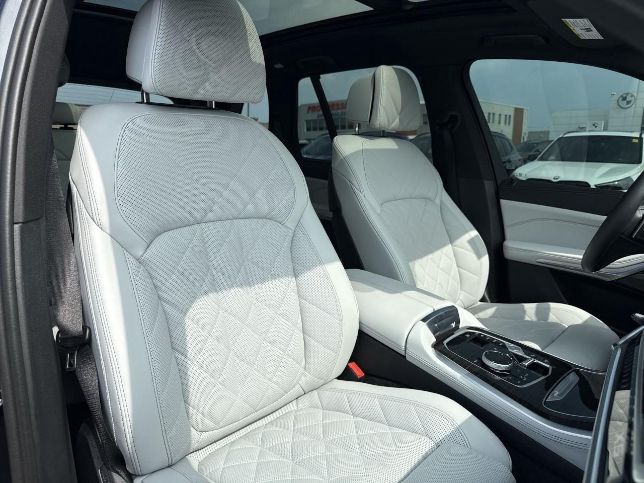 2025 BMW X5 xDrive40i Photo