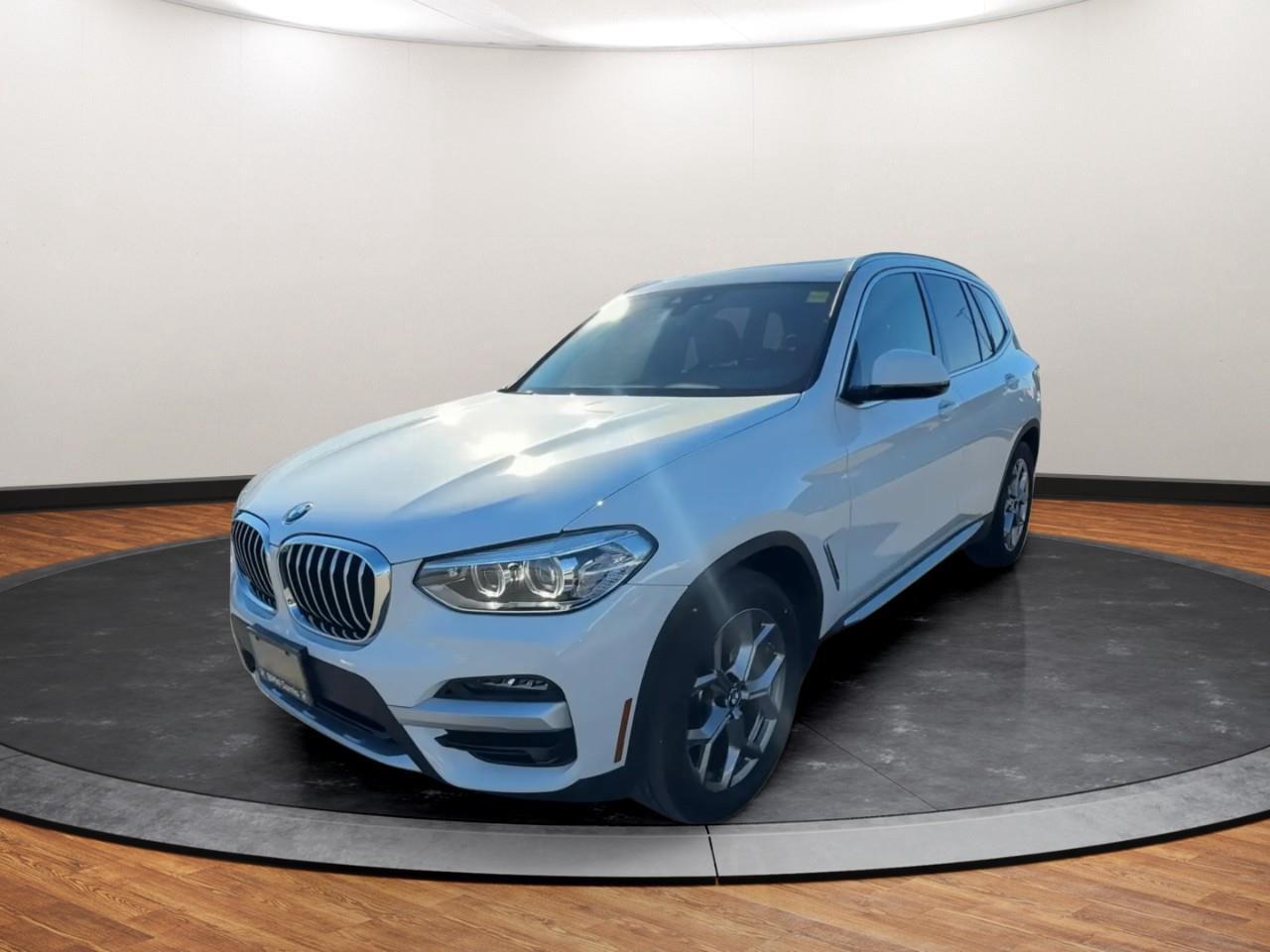 2021 BMW X3 xDrive30i Photo3
