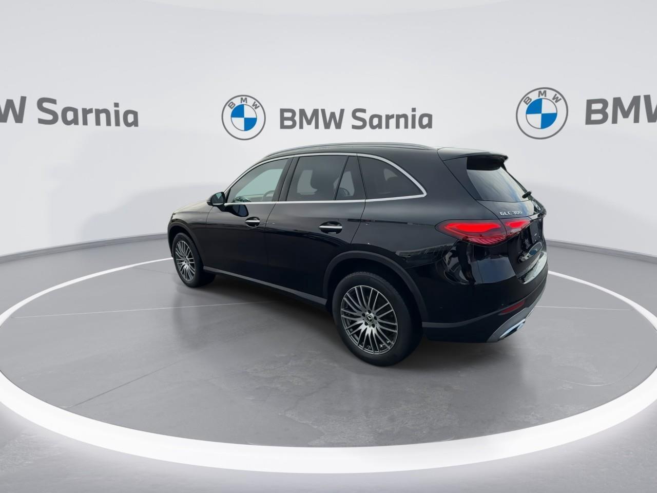 2024 Mercedes-Benz GLC300  Photo