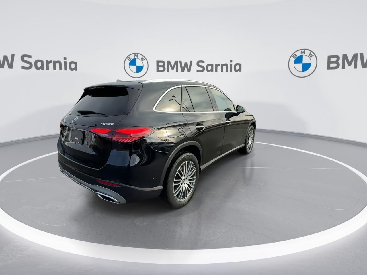 2024 Mercedes-Benz GLC300  Photo