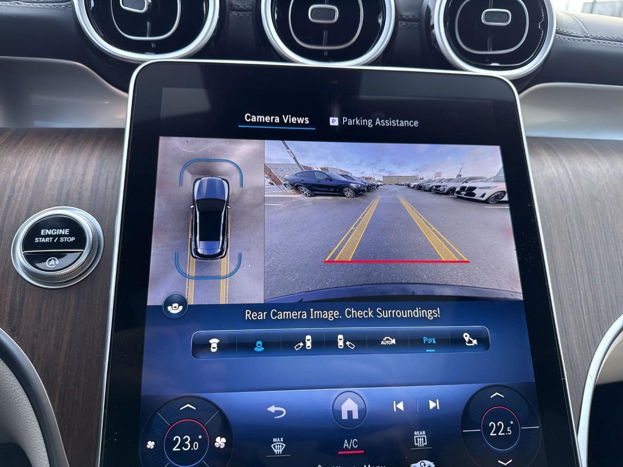 2024 Mercedes-Benz GLC300  Photo