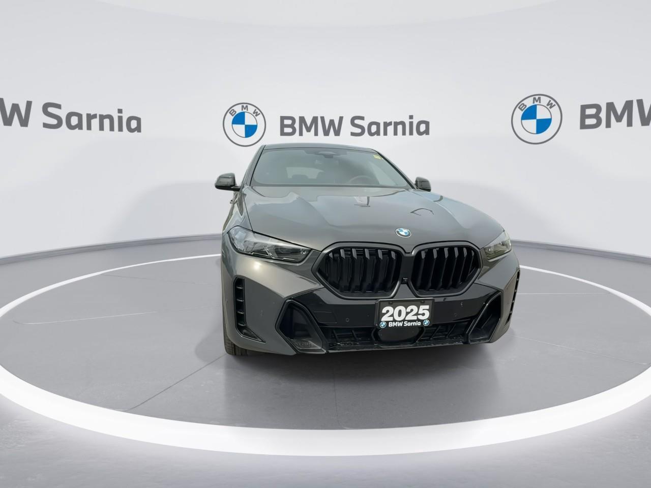 2025 BMW X6 xDrive40i Photo2