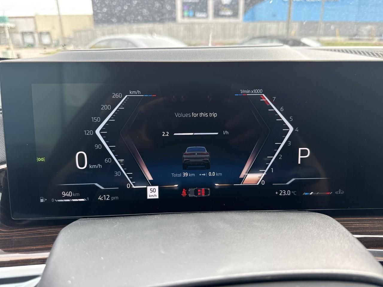 2025 BMW X6 xDrive40i Photo