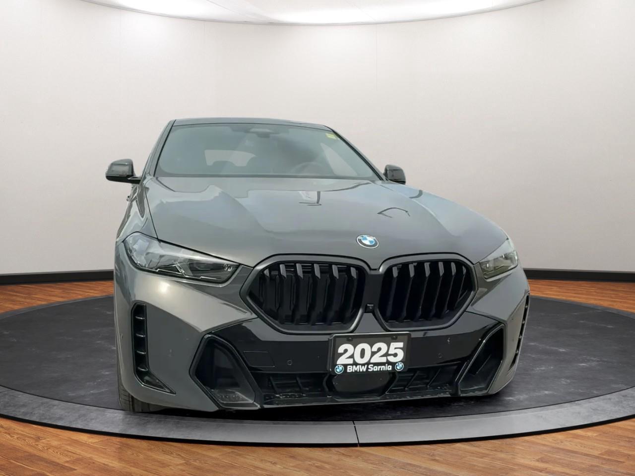 2025 BMW X6 xDrive40i Photo2