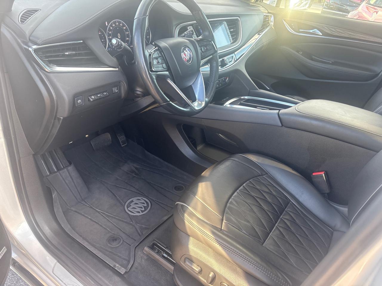 2022 Buick Enclave Avenir + Tech Pkg + 3.6L *CLEARANCE* Photo