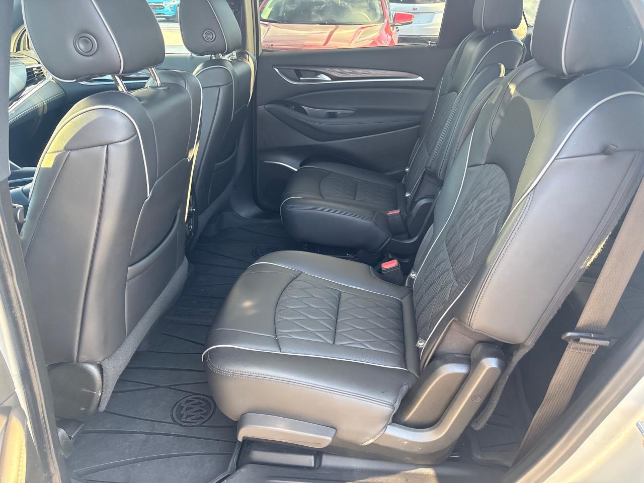 2022 Buick Enclave Avenir + Tech Pkg + 3.6L *CLEARANCE* Photo