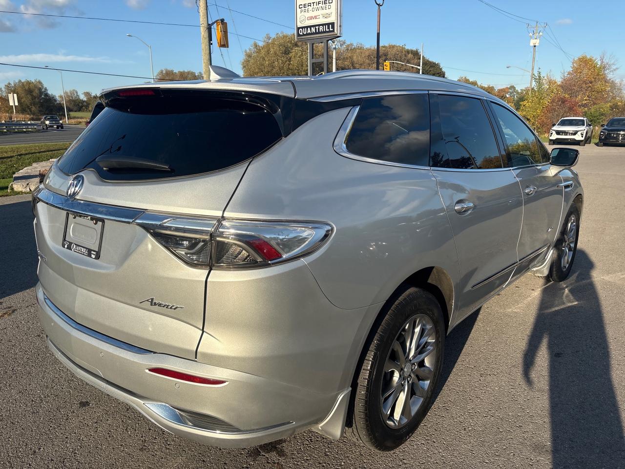 2022 Buick Enclave Avenir + Tech Pkg + 3.6L *CLEARANCE* Photo