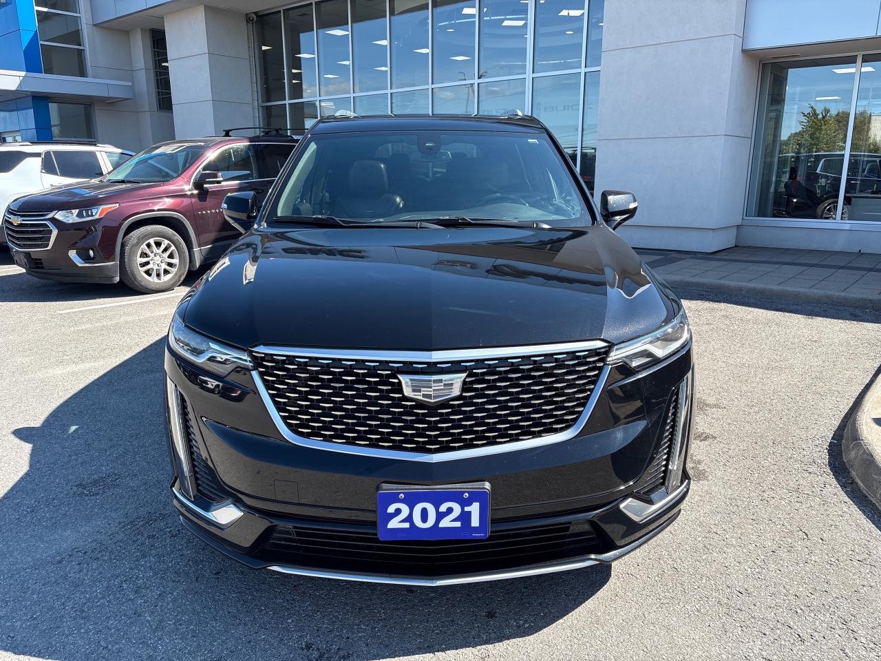 2021 Cadillac XT6 Premium Luxury AWD + 7 Pass + Sunroof + 1 Owner Photo