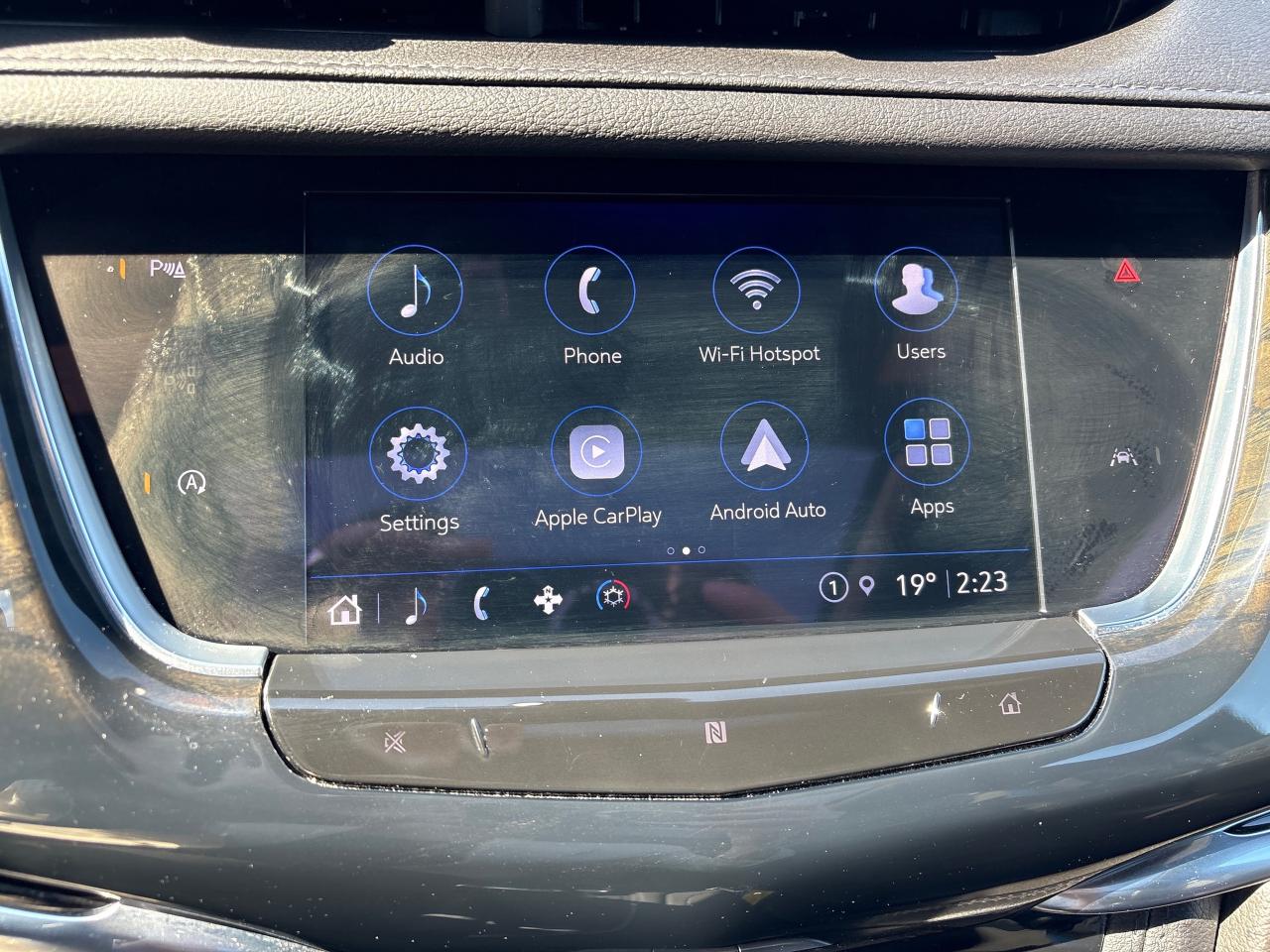 2021 Cadillac XT6 Premium Luxury AWD + 7 Pass + Sunroof + 1 Owner Photo