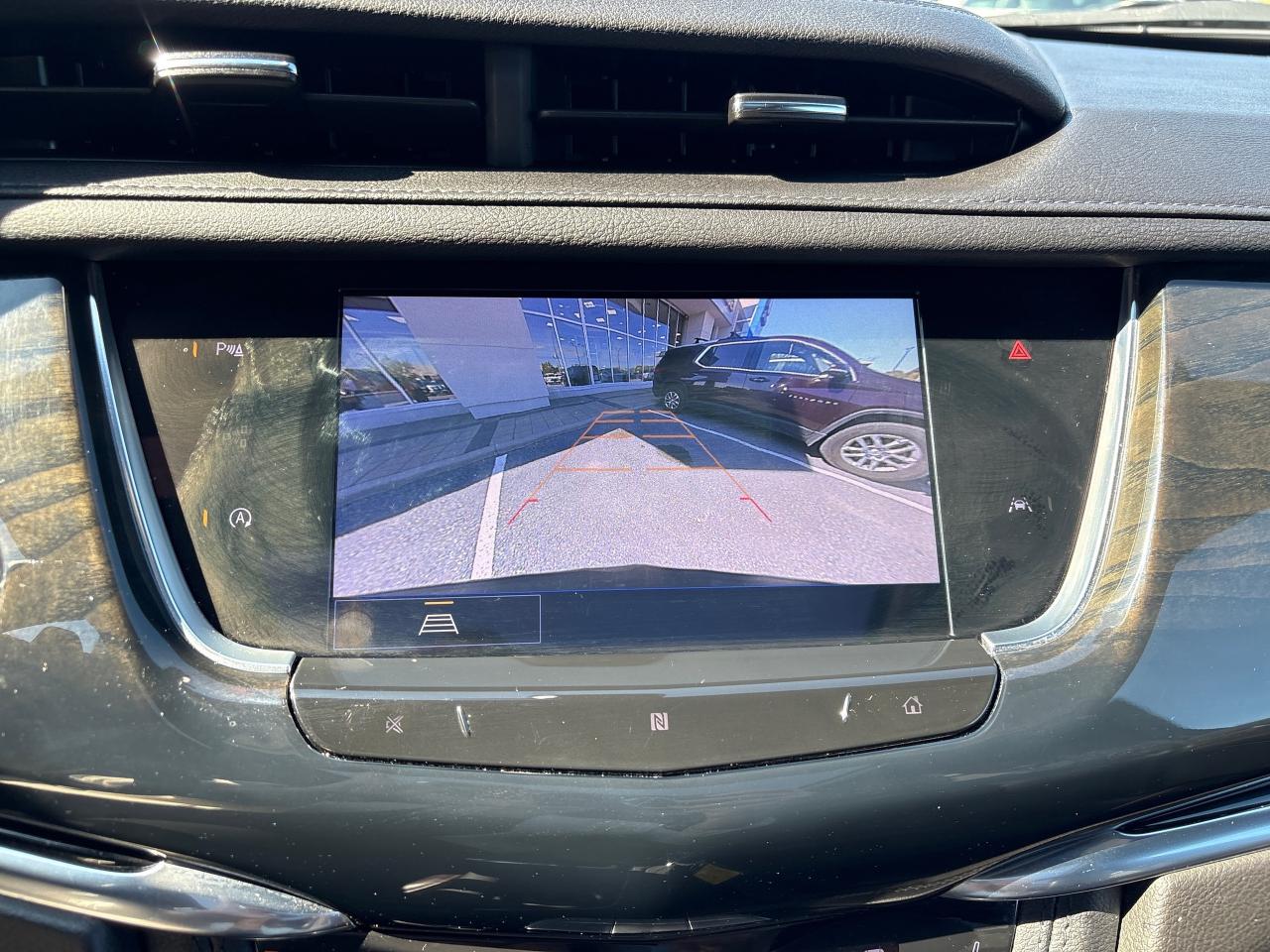 2021 Cadillac XT6 Premium Luxury AWD + 7 Pass + Sunroof + 1 Owner Photo