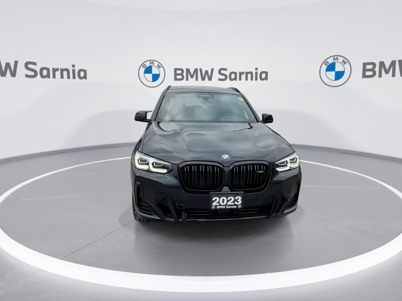 2023 BMW X3 M40i Photo2