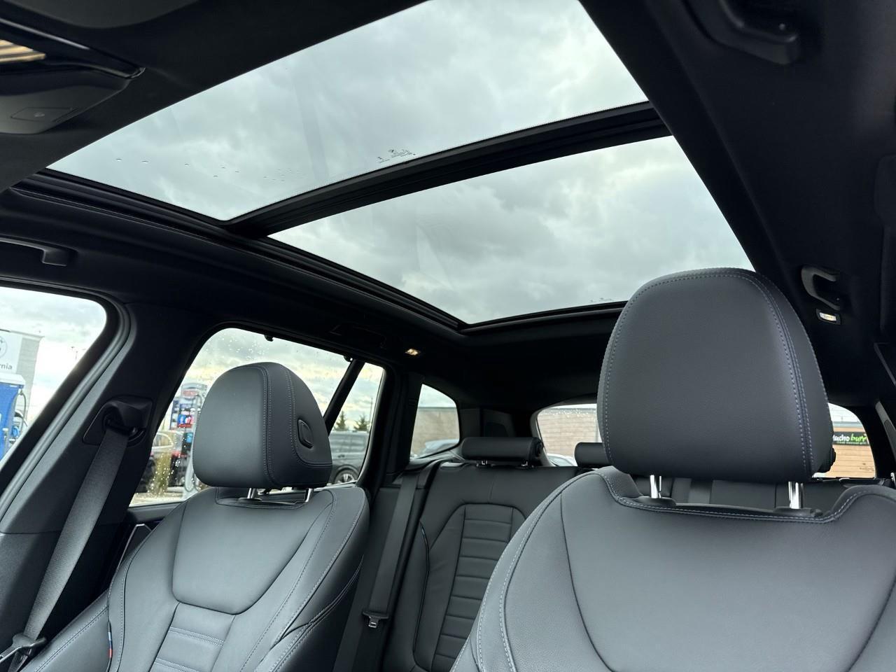 2023 BMW X3 M40i Photo