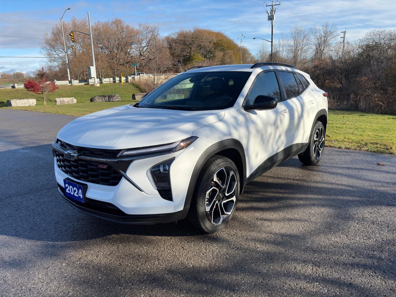 2024 Chevrolet Trax 2RS + Heated Seat + Black Alloys + 1 Owner Photo