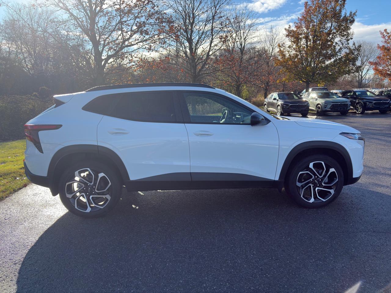 2024 Chevrolet Trax 2RS + Heated Seat + Black Alloys + 1 Owner Photo