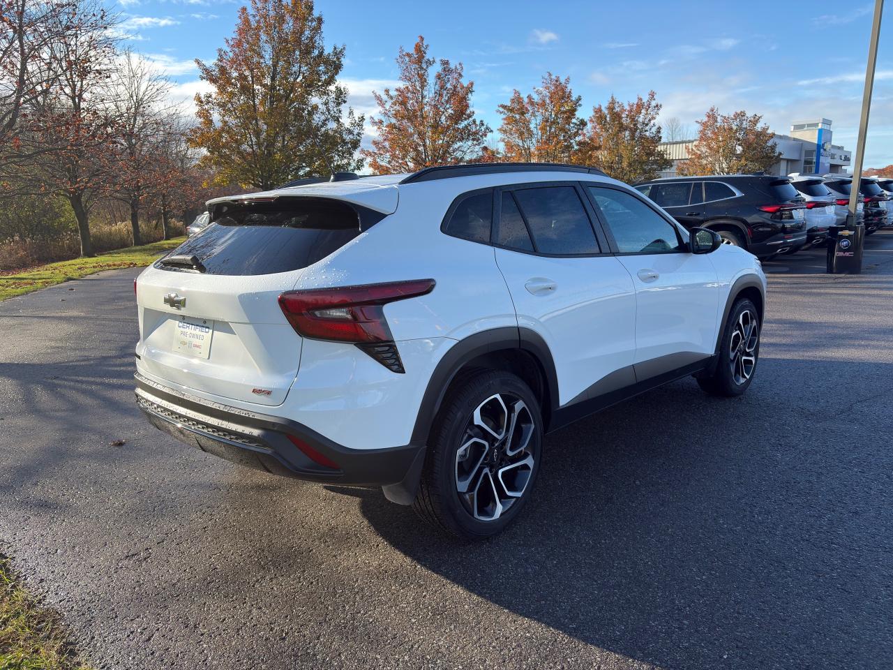 2024 Chevrolet Trax 2RS + Heated Seat + Black Alloys + 1 Owner Photo