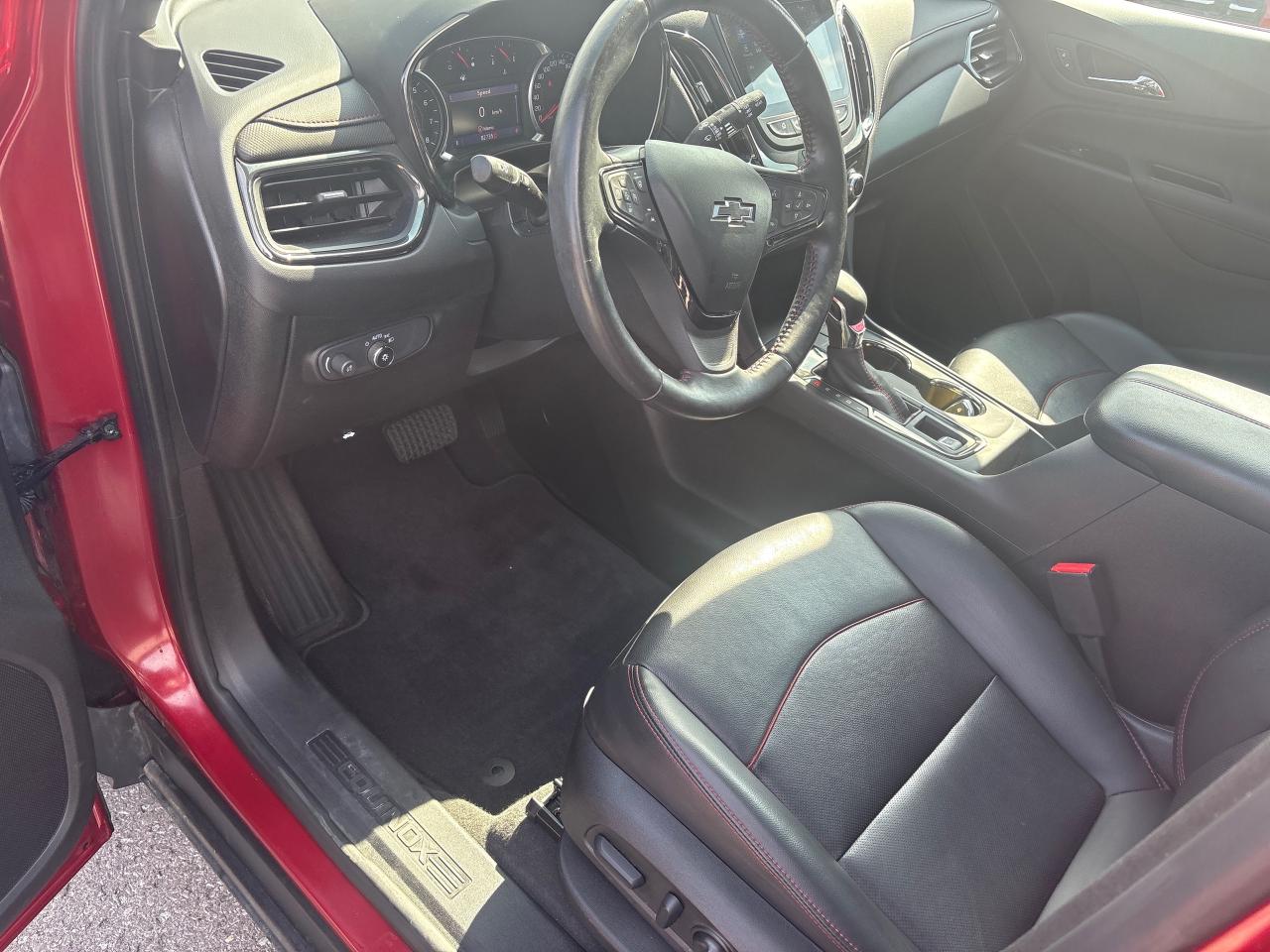 2022 Chevrolet Equinox RS AWD + Leather + Sunroof + 1 Owner*CLEARANCE* Photo