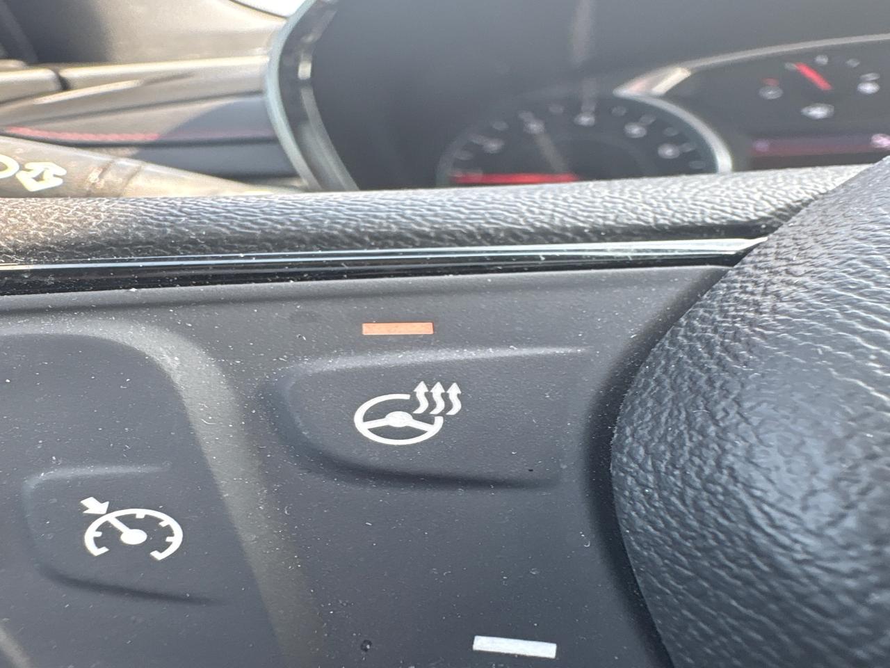 2022 Chevrolet Equinox RS AWD + Leather + Sunroof + 1 Owner*CLEARANCE* Photo