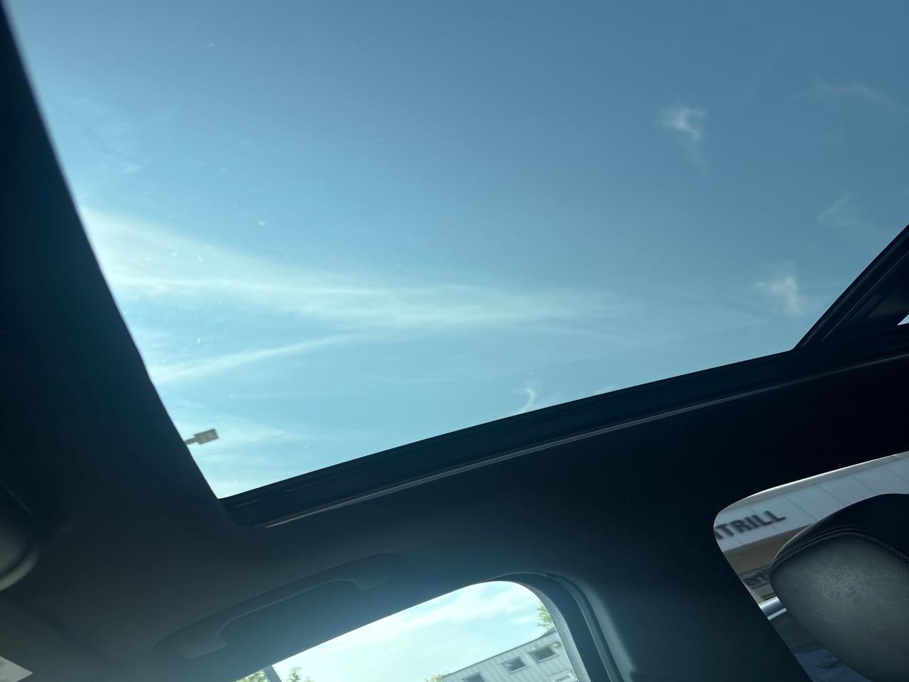 2022 Chevrolet Equinox RS AWD + Leather + Sunroof + 1 Owner*CLEARANCE* Photo