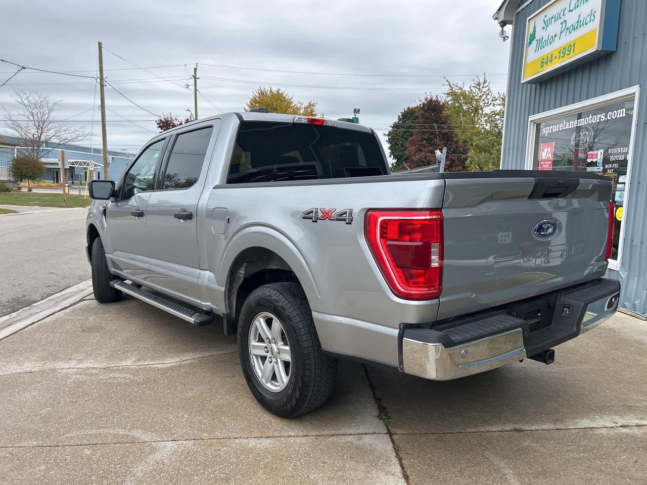 2022 Ford F-150 XLT   4X4  CREW  ** NAVIGATION ** Photo