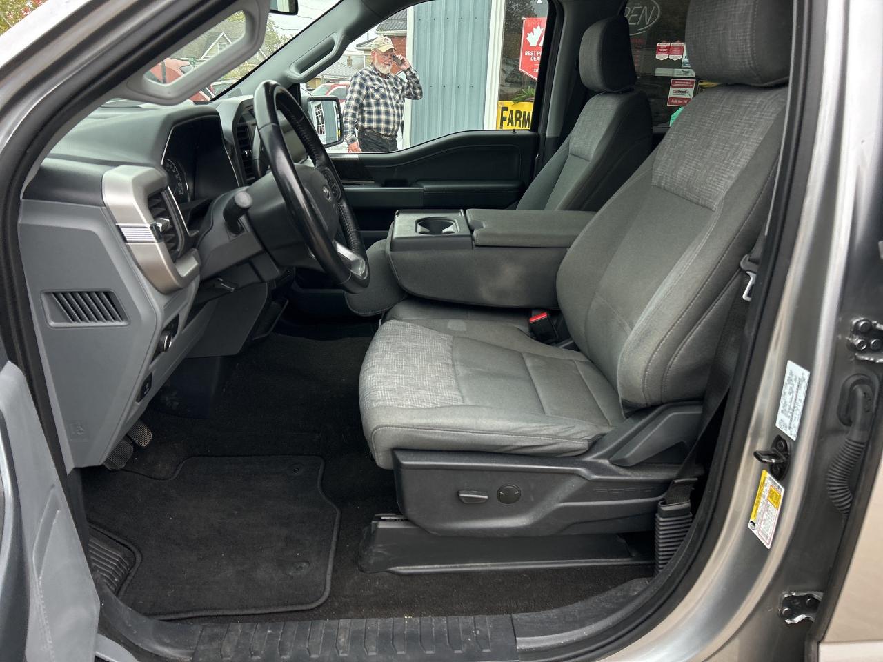 2022 Ford F-150 XLT   4X4  CREW  ** NAVIGATION ** Photo